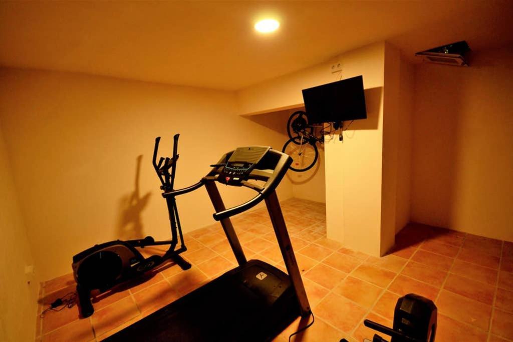 Ecovilla Jeanine Inca With Pool Tennis 10000m2 Inca (Mallorca)